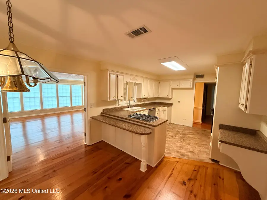 100 Coachmans Road, Madison, MS 39110 - #2