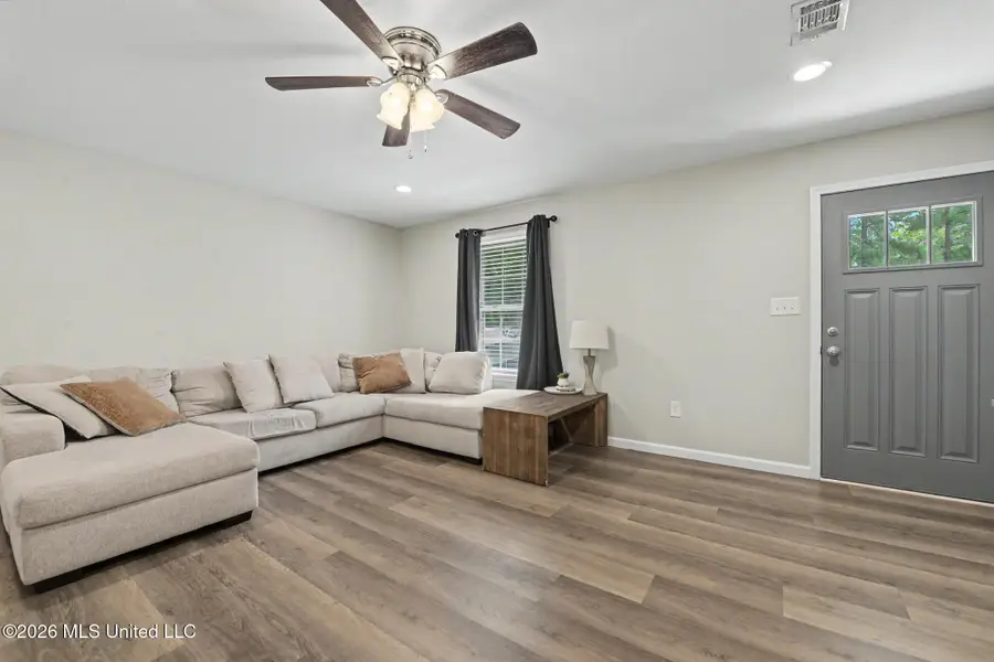 131 Southern Oaks, Lucedale, MS 39452 - #3