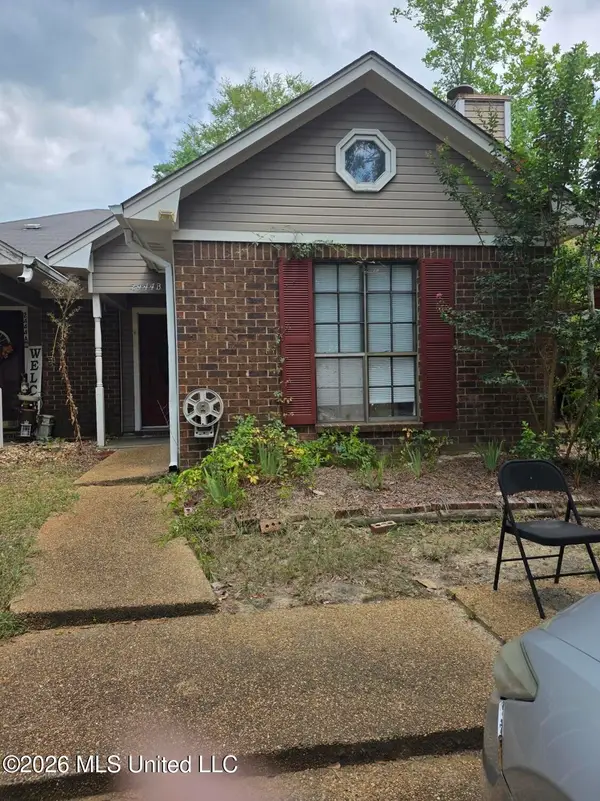 2444 River Oaks Boulevard, Jackson, MS 39211