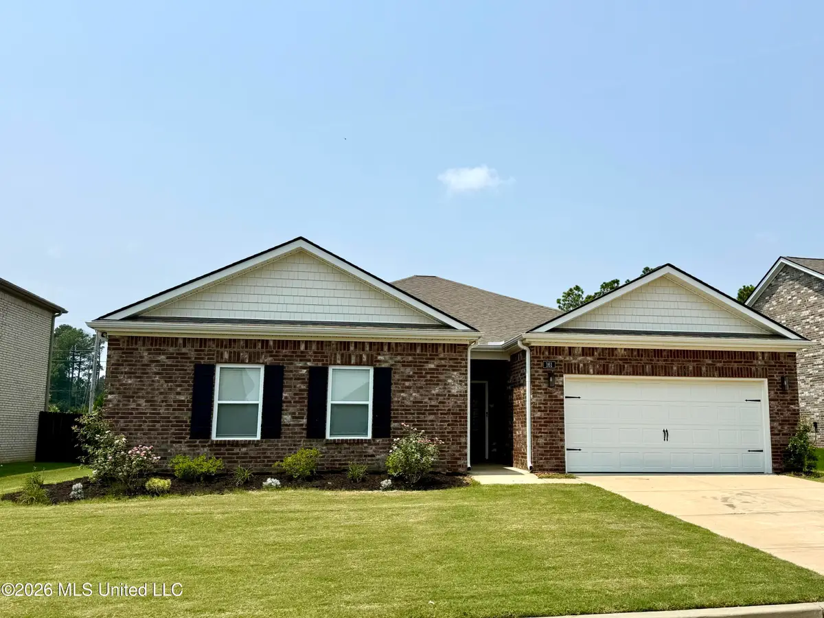 161 Twin Lakes Drive, Byhalia, MS 38611 - #1