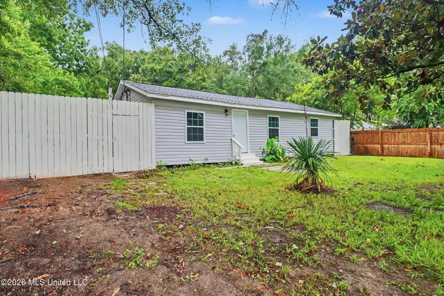 3914 Liverpool Avenue, Moss Point, MS 39563 - #2
