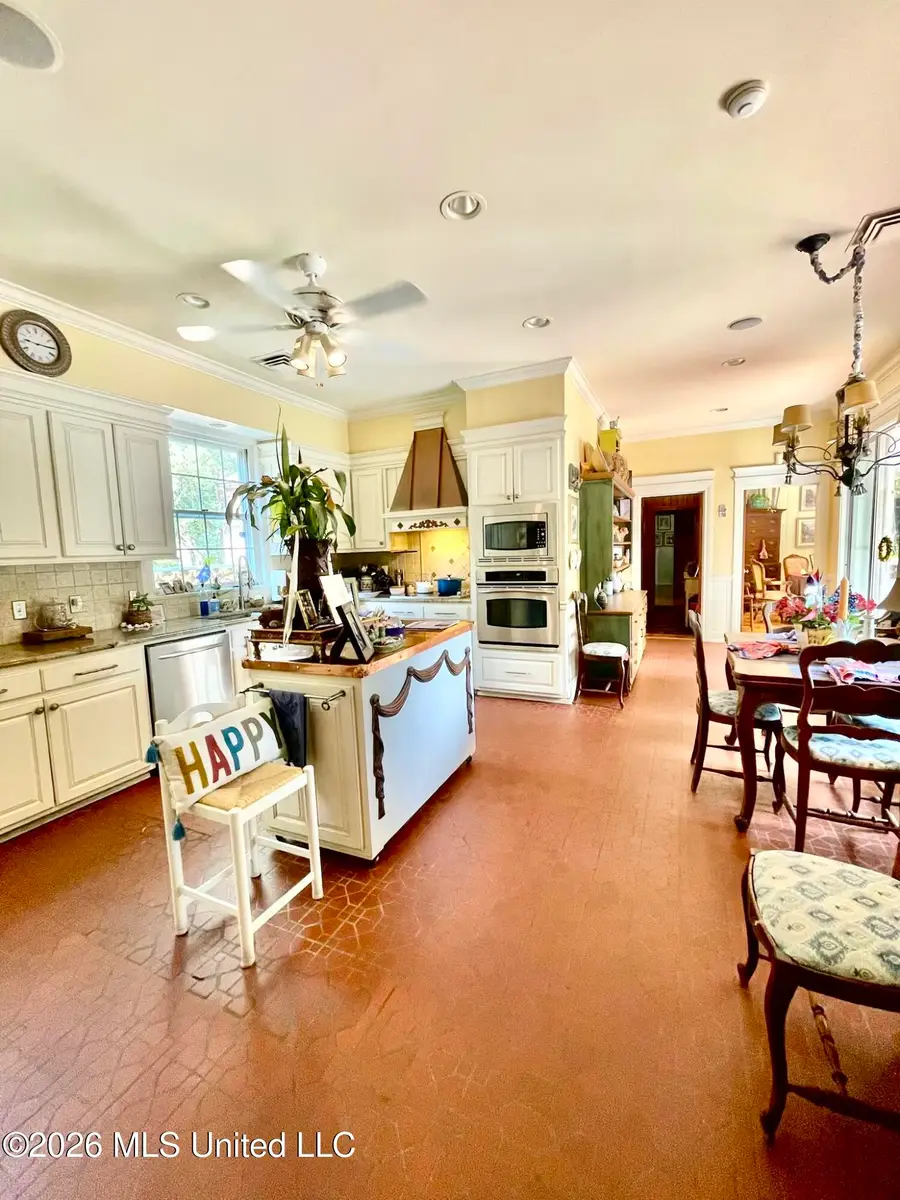 1858 E Lincoln Road, Brookhaven, MS 39601 - #3