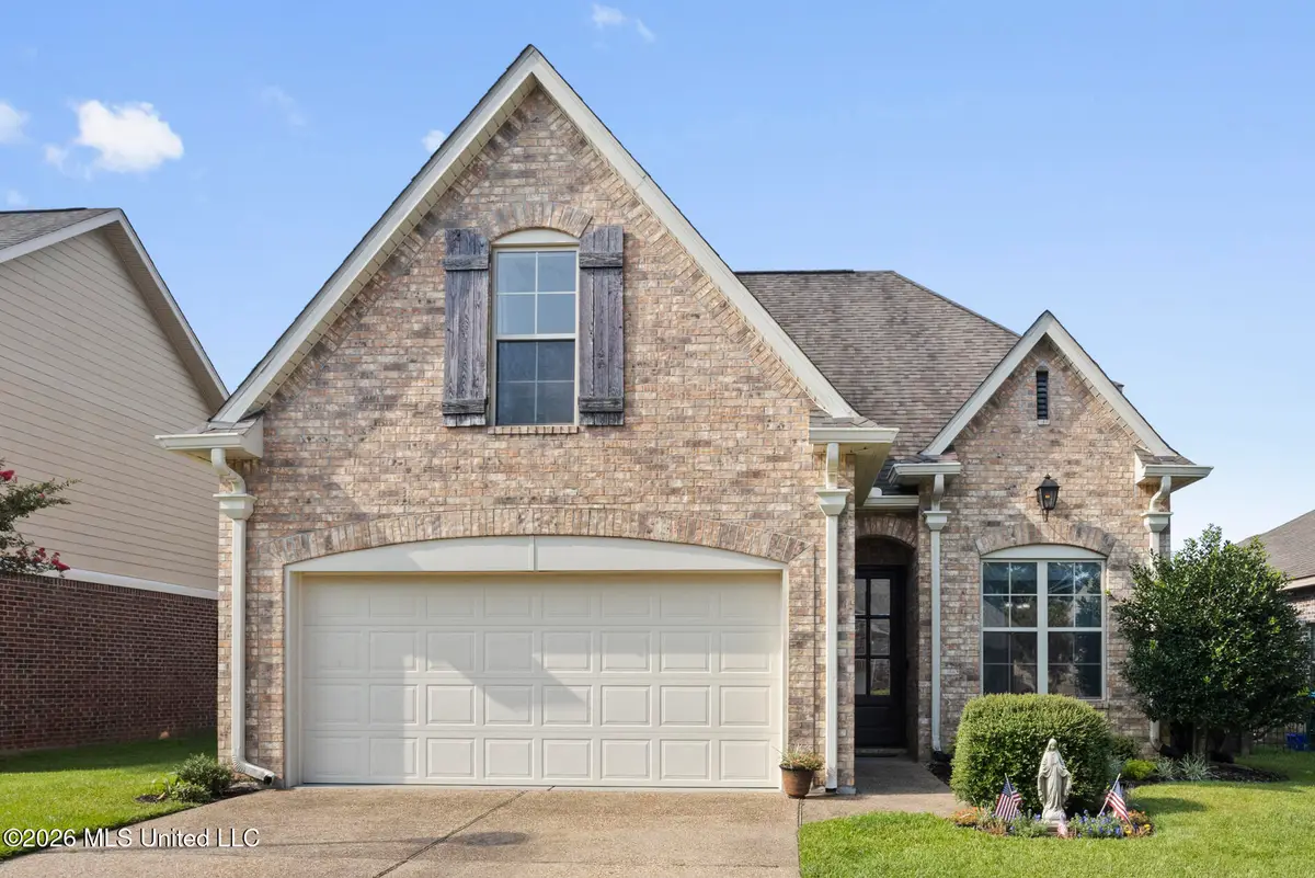 3931 Acadian Village Drive, Ocean Springs, MS 39564 - #1