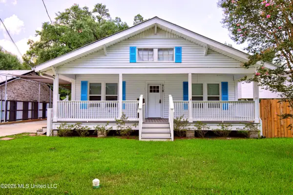 918 Sears Avenue, Waveland, MS 39576