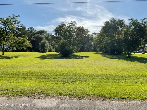 W Highland Drive, Saucier, MS 39574