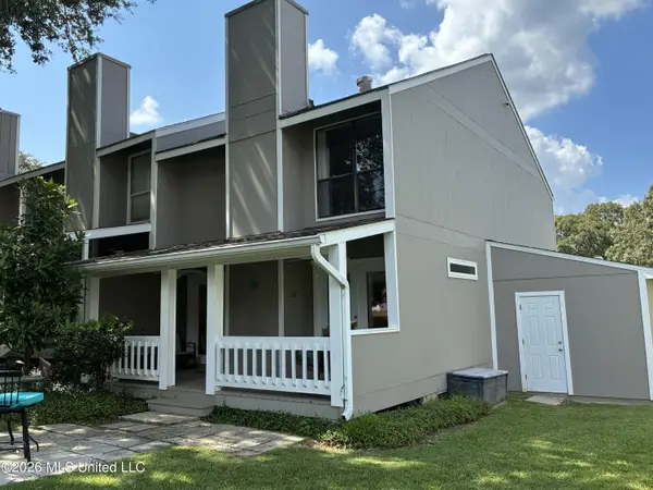 296 Highpoint Drive, Diamondhead, MS 39525