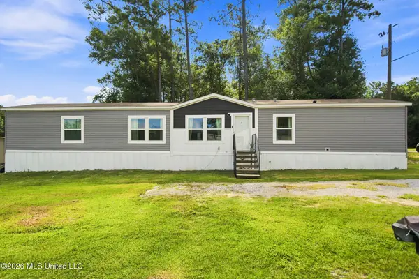 1063 Lilinoe Way, Diamondhead, MS 39525