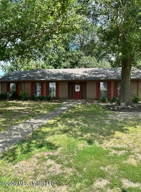 1002 Owen Meadows Street, Clarksdale, MS 38614