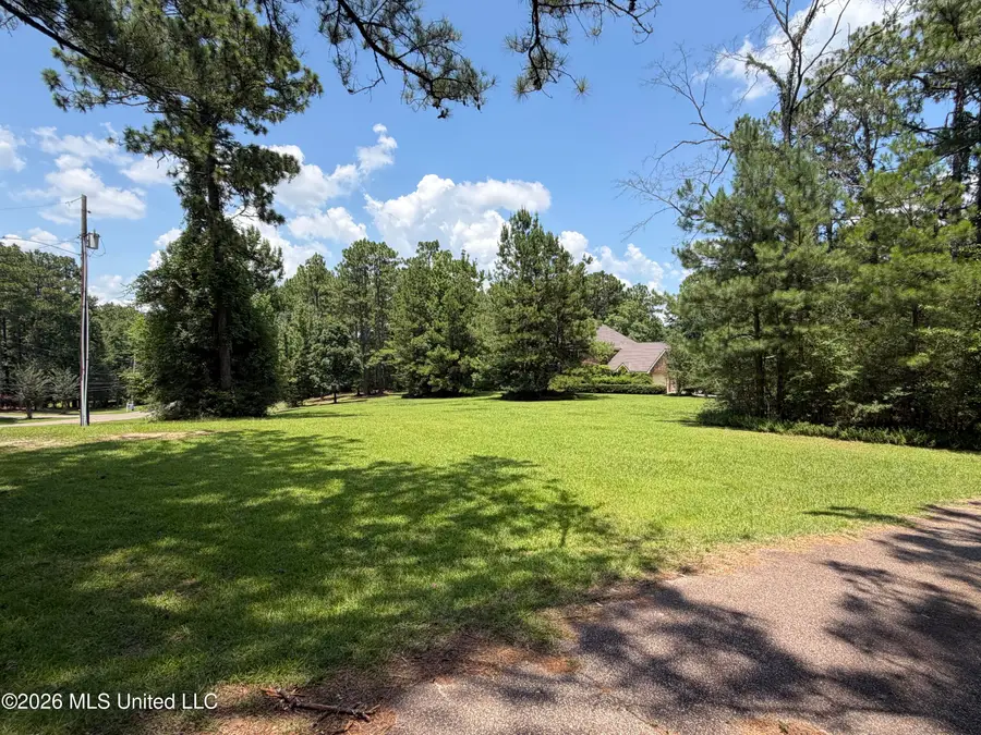2000 S 40th Avenue, Hattiesburg, MS 39402 - #3
