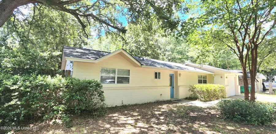 9113 Warbler Avenue, Ocean Springs, MS 39564 - #3