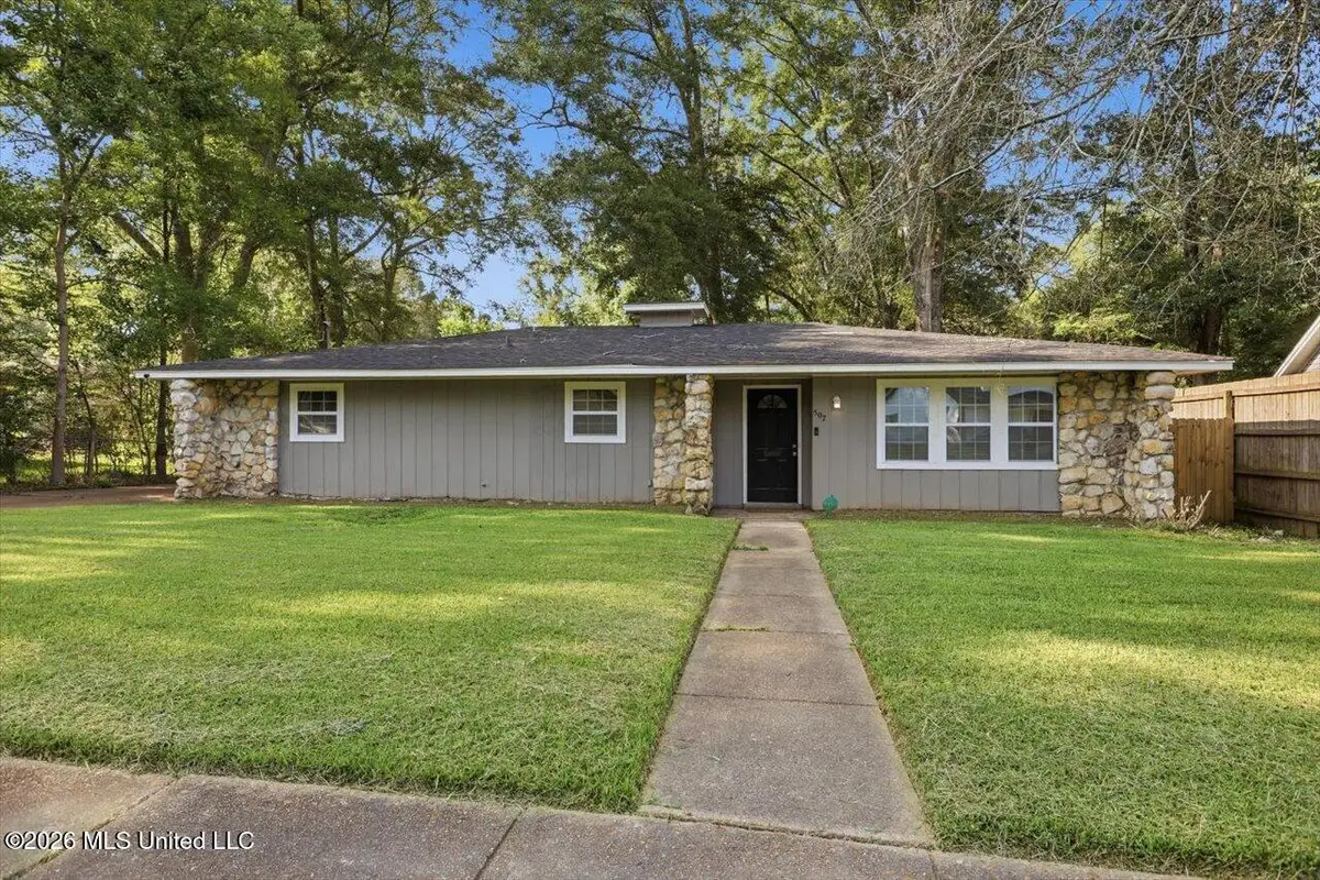 507 Heatherwood Drive, Jackson, MS 39212 - #1