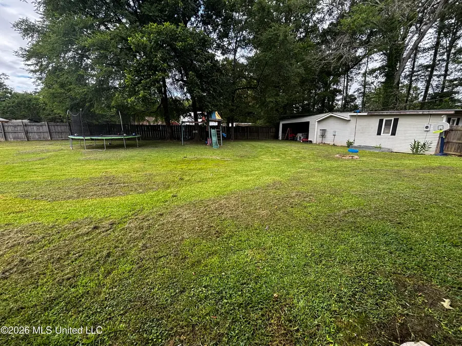 215 Alma Avenue, Walnut Grove, MS 39189 - #3