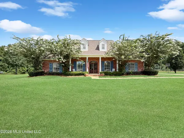 1010 Longwood Place, Pearl, MS 39208