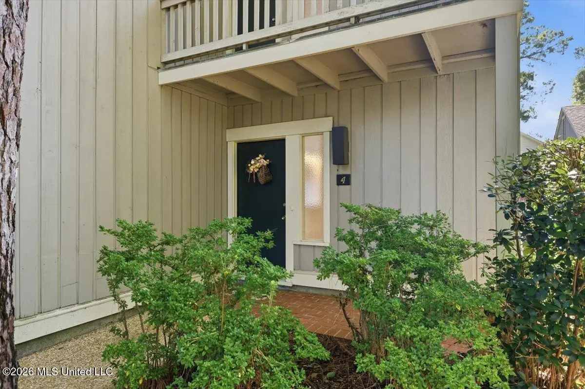 4 Eastbrooke Street, Jackson, MS 39216 - #1