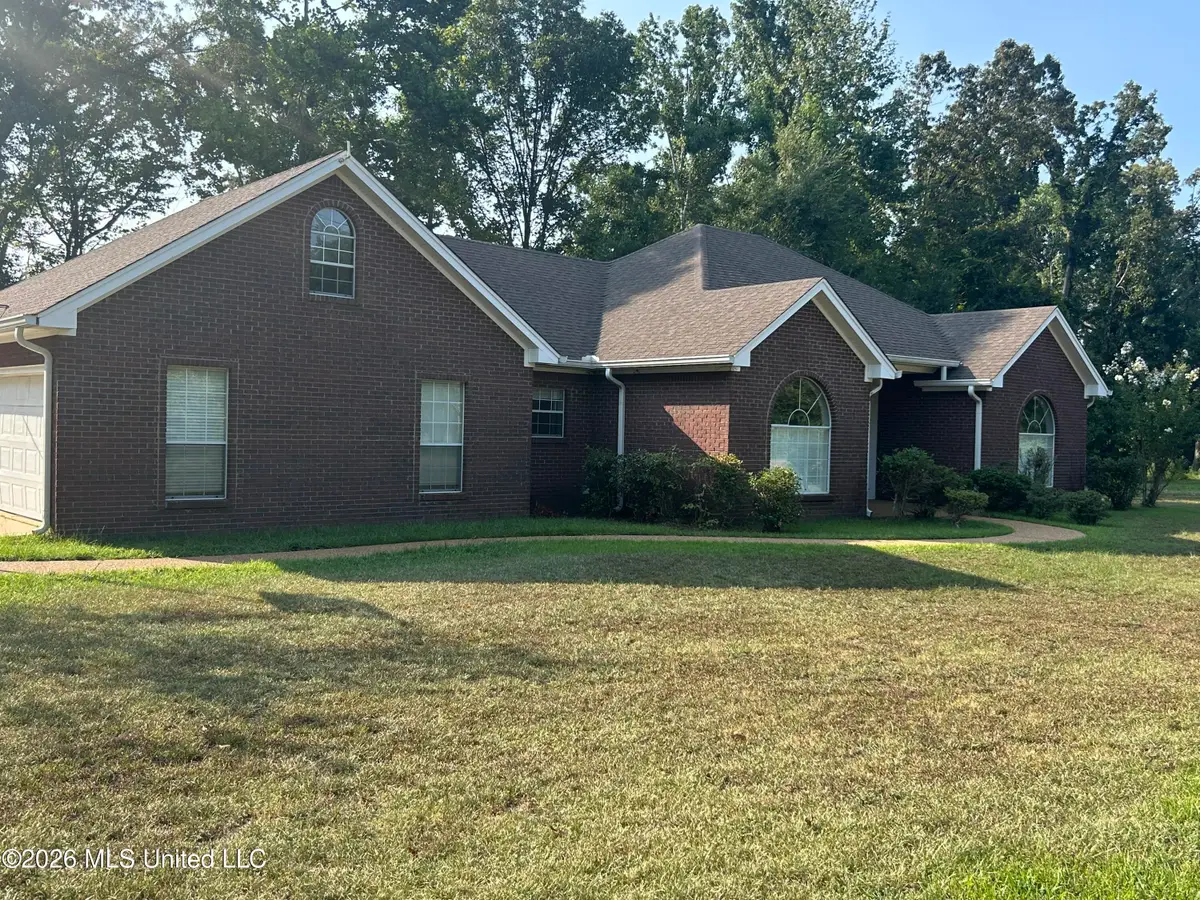195 County Road 370, Greenwood, MS 38930 - #1