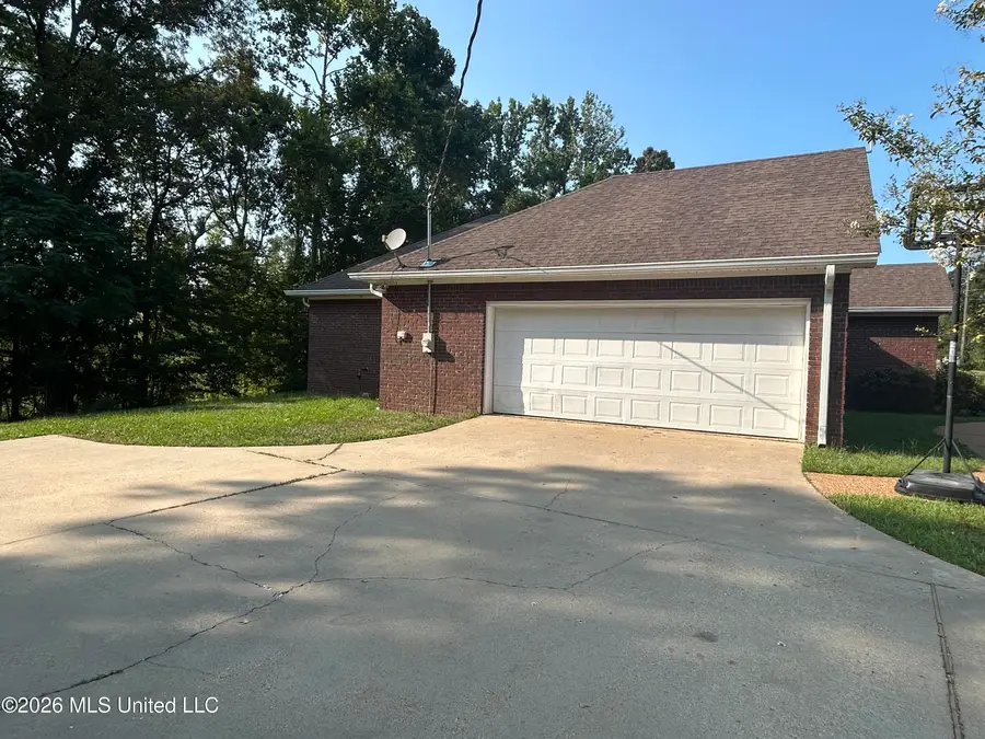195 County Road 370, Greenwood, MS 38930 - #2