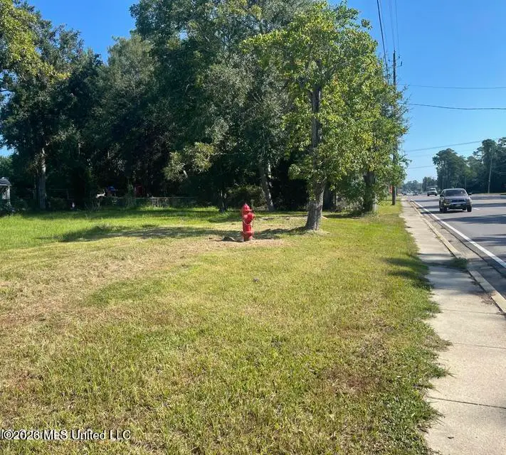 6800 Bienville Drive, Biloxi, MS 39532 - #2