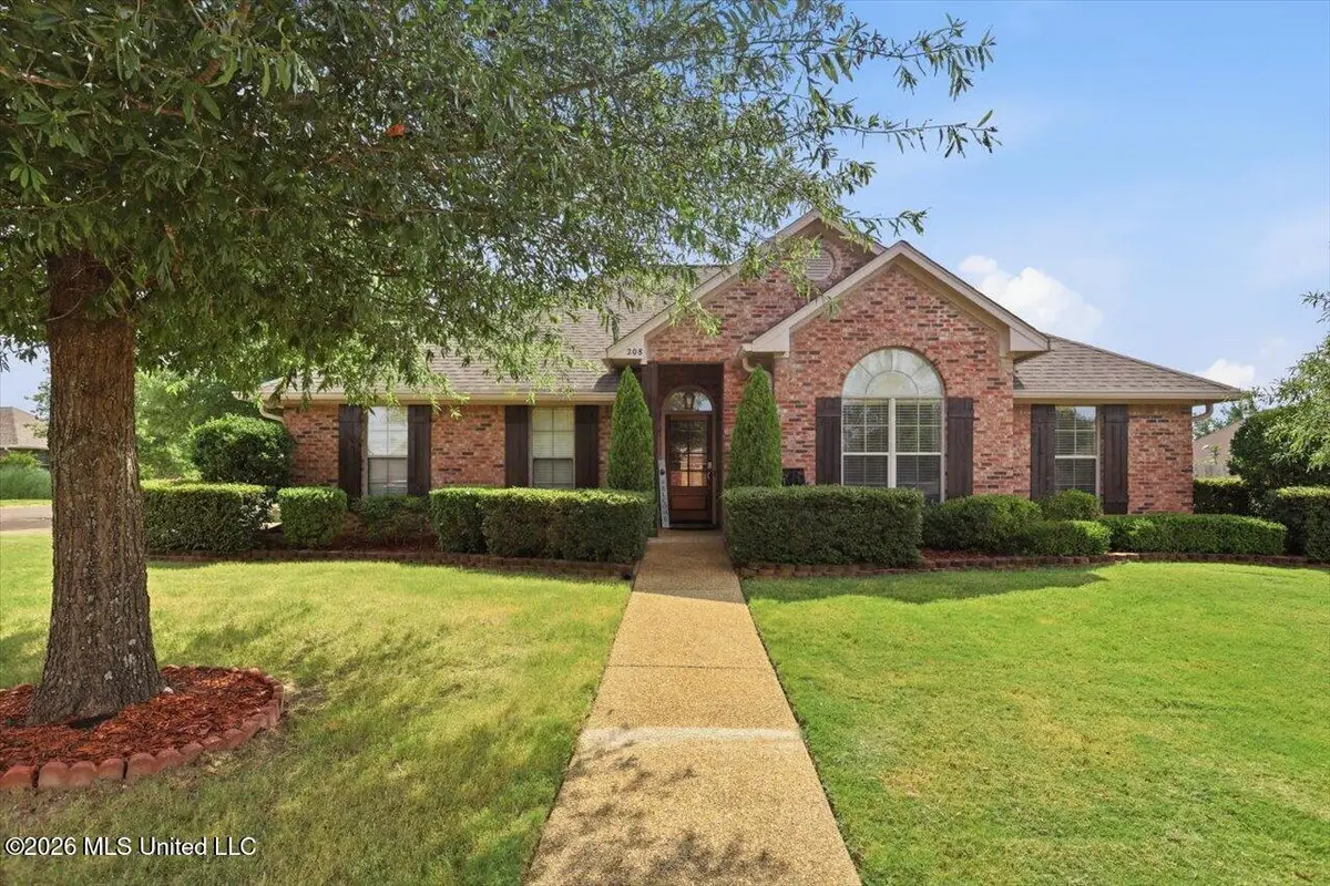 208 Fairview Drive, Brandon, MS 39047 - #1