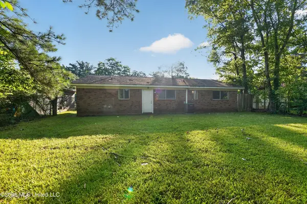 6352 Abraham Lincoln Drive, Jackson, MS 39213