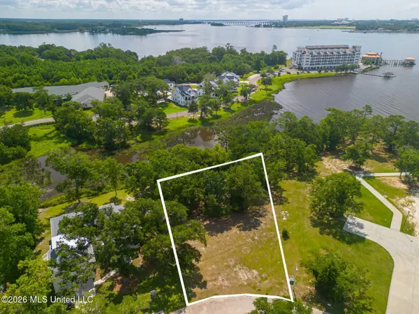 Savannah Estates Boulevard, Biloxi, MS 39532