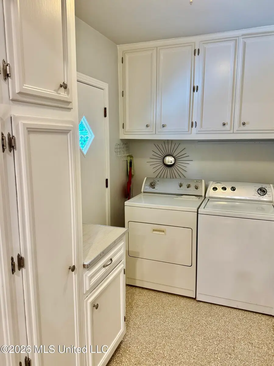 30 Oakhurst Drive, Natchez, MS 39120 - #2
