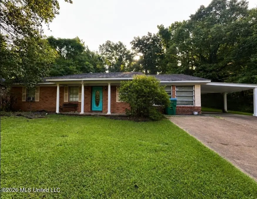 30 Ox Drive, Grenada, MS 38901 - #1