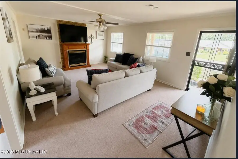 2117 Brookhaven Drive, Southaven, MS 38671 - #3