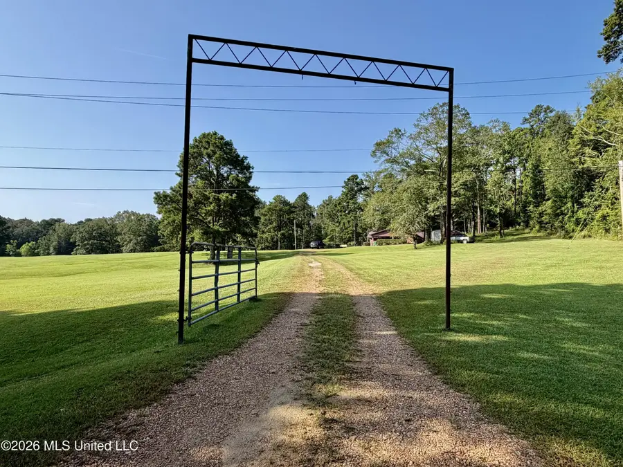 5267 Tank Road, Terry, MS 39170 - #2