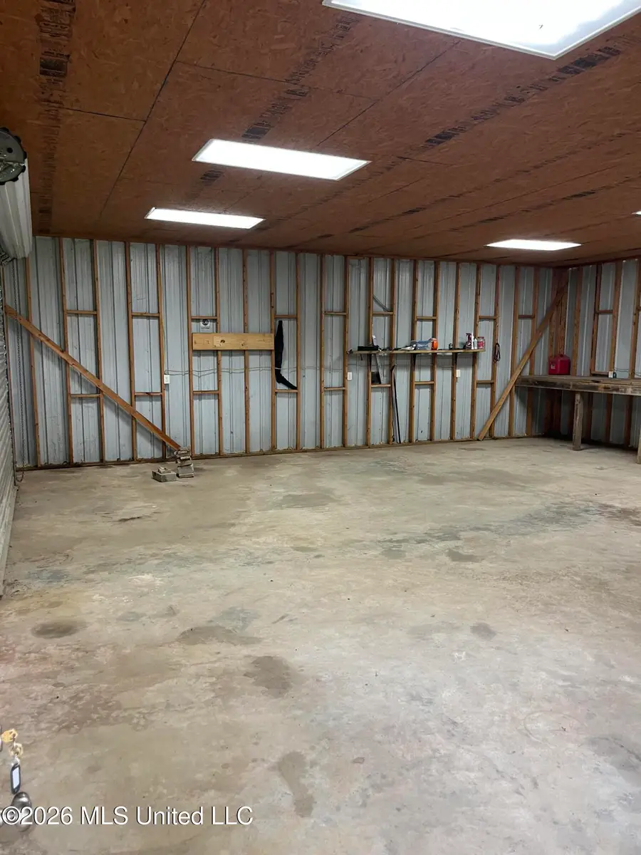 1215 NW Mount Zion Road, Brookhaven, MS 39601 - #3
