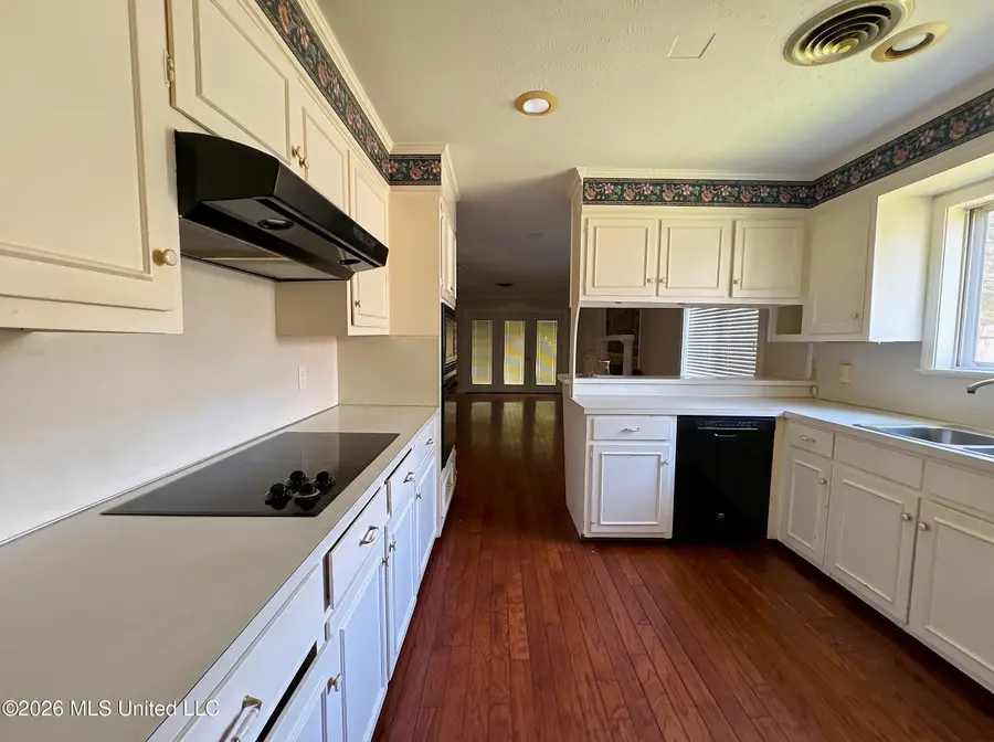5251 Old Canton Road, Jackson, MS 39211 - #2