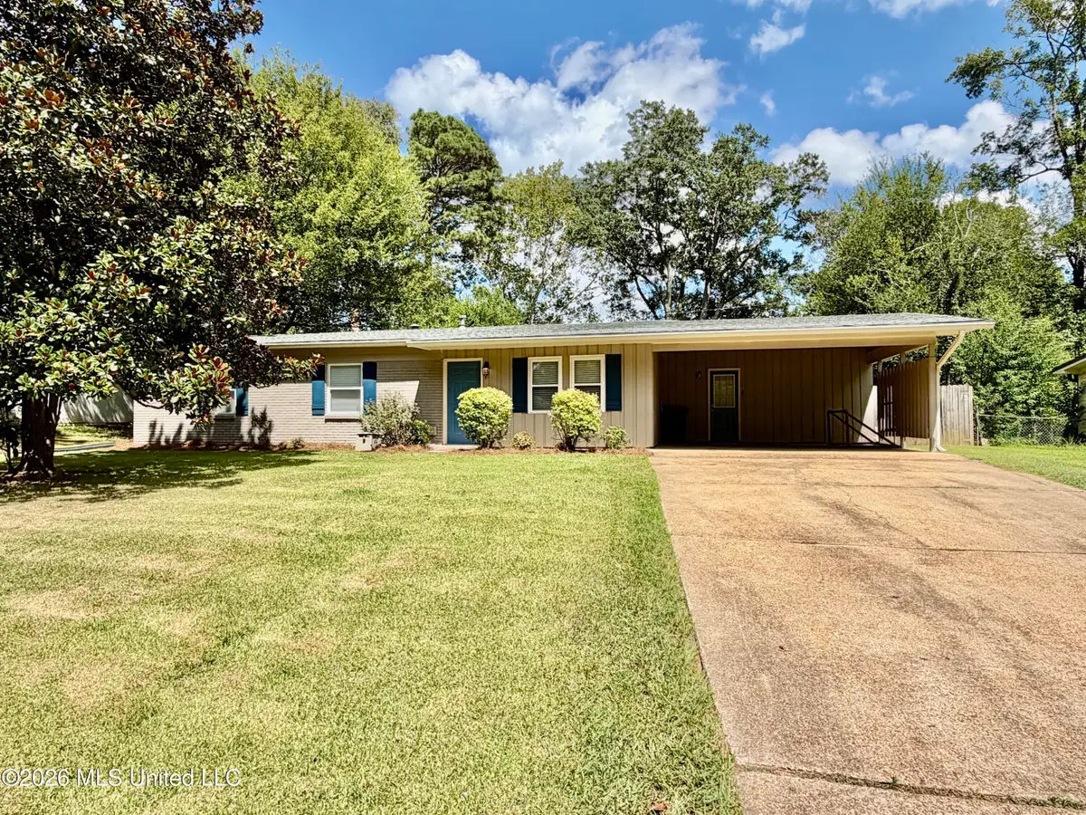 800 Bellevue Street, Clinton, MS 39056 - #1