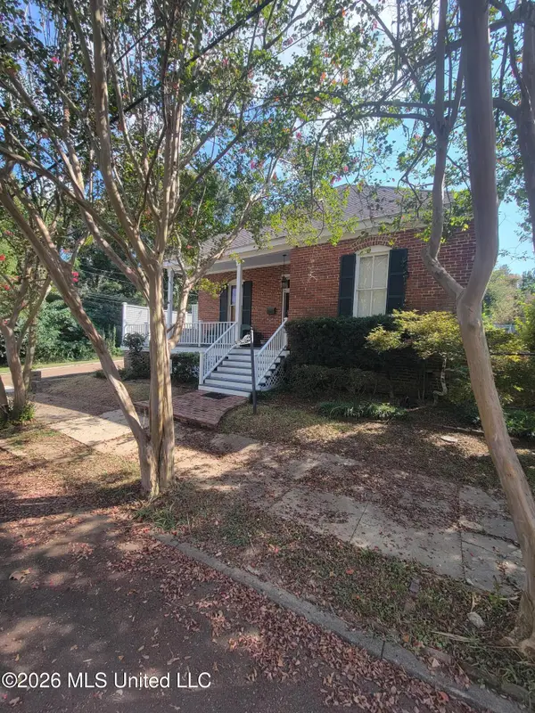 910 Washington Street, Natchez, MS 39120
