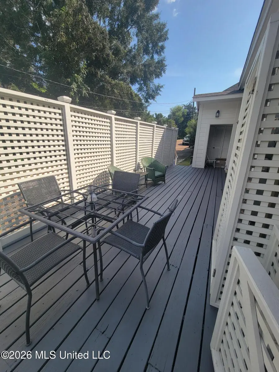910 Washington Street, Natchez, MS 39120 - #3