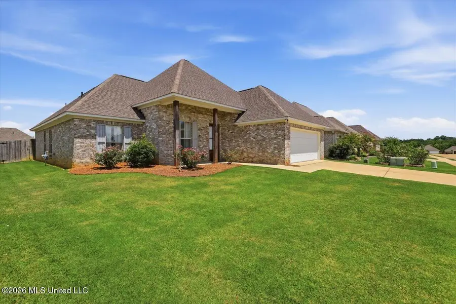 406 E Buttonwood Lane, Canton, MS 39046 - #3