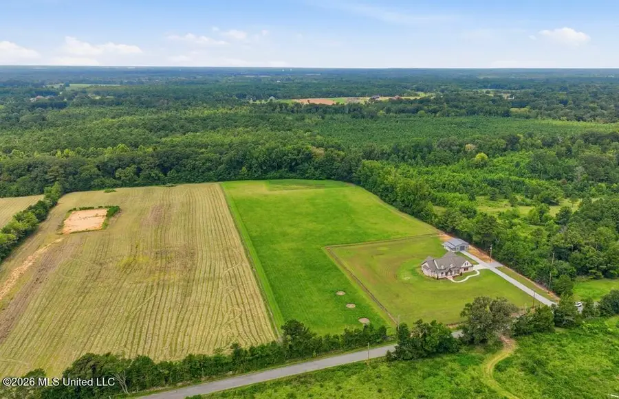 901 Sharon Road, Canton, MS 39046 - #2