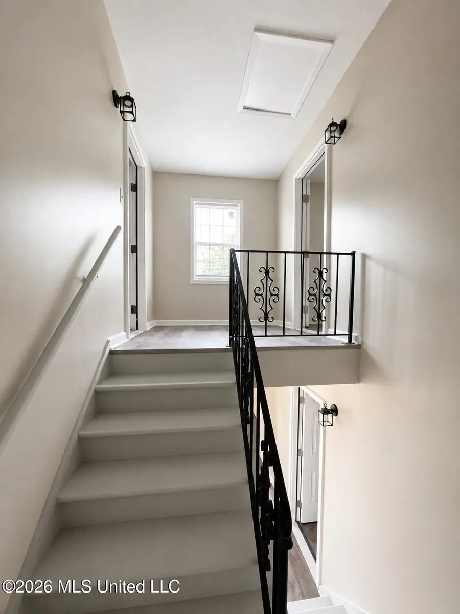 1021 Raymond Rd Road, Jackson, MS 39204 - #3