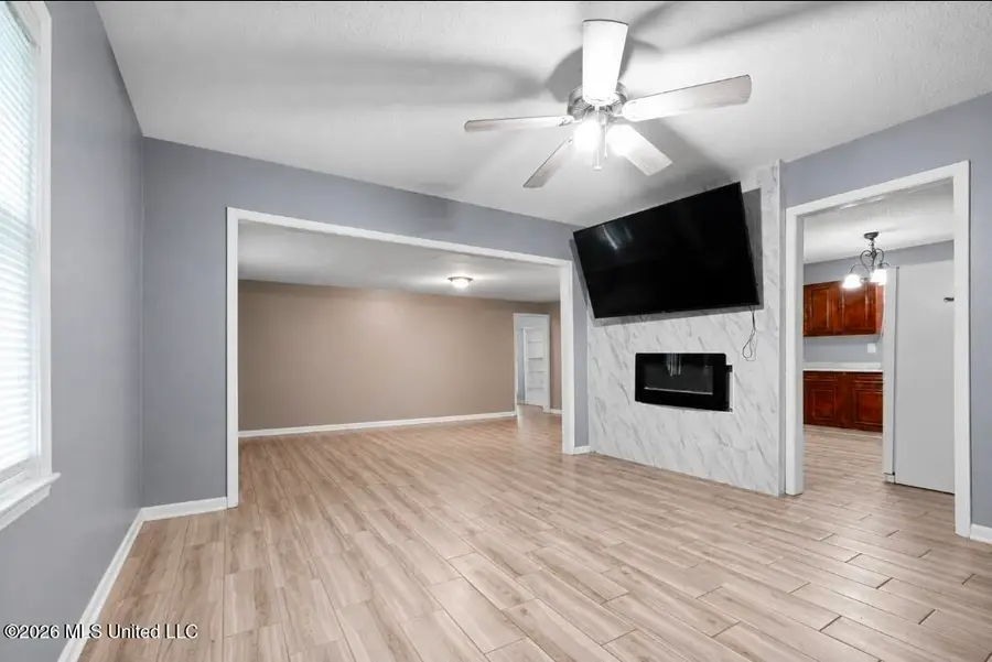 3160 Forest Glen Drive, Horn Lake, MS 38637 - #3