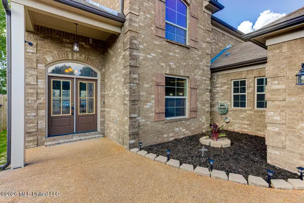 1436 N Arbor Lake Drive, Horn Lake, MS 38637