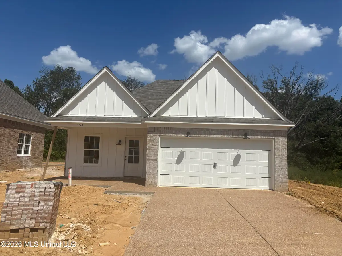 7198 Fairmont Pl Cove, Southaven, MS 38671 - #1