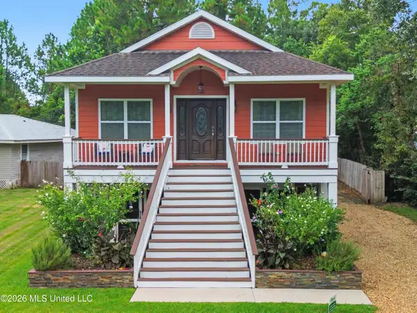1009 Saint Joseph Street, Waveland, MS 39576