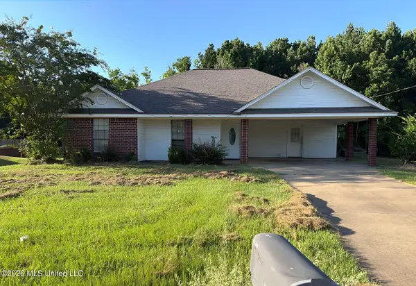 1107 SE 2nd Street, Magee, MS 39111