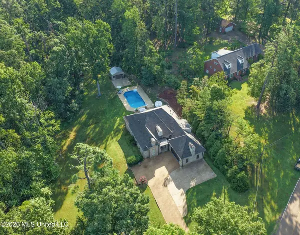 103 Turtle Creek Drive, Batesville, MS 38606