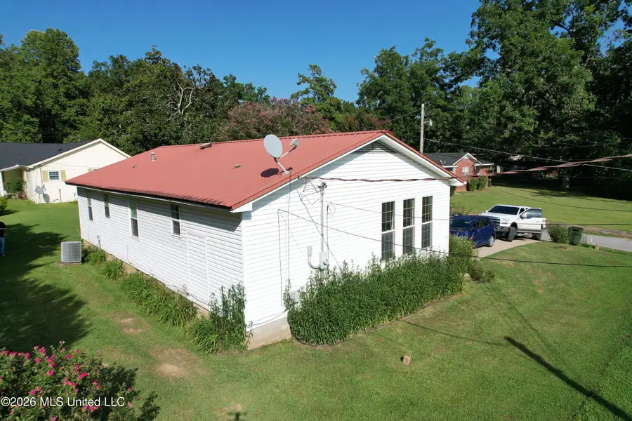 25 S Center Street, Potts Camp, MS 38659 - #3