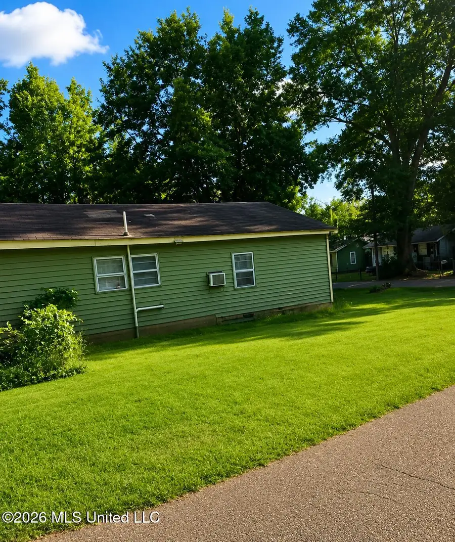 2830 Enochs Street, Jackson, MS 39213 - #3