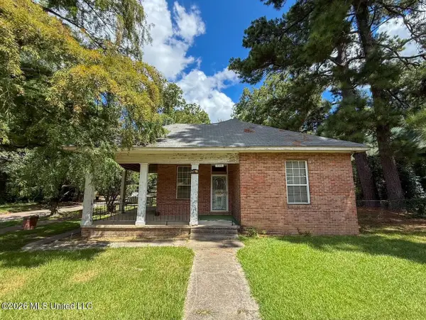 703 Avenue E, McComb, MS 39648