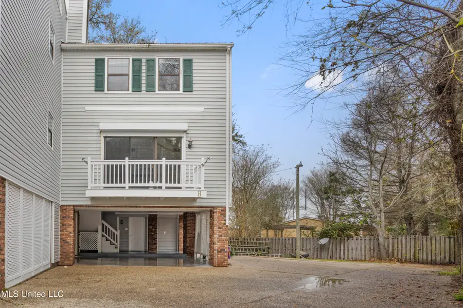 255 E Scenic Drive, Pass Christian, MS 39571 - #3