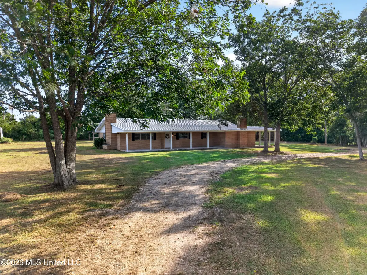 340 W Union Road, Carriere, MS 39426 - #1