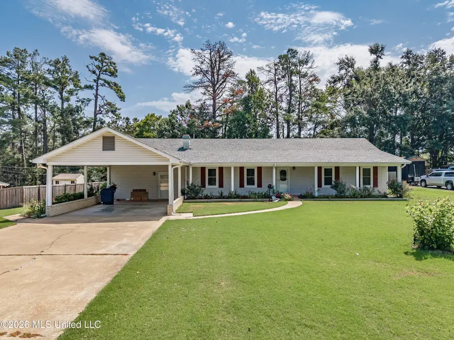147 Hemlock Road, Batesville, MS 38606 - #3