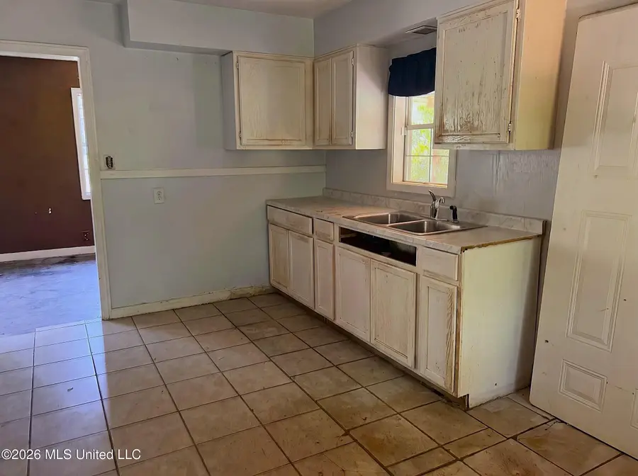 1159 W Mcdowell Road, Jackson, MS 39204 - #2
