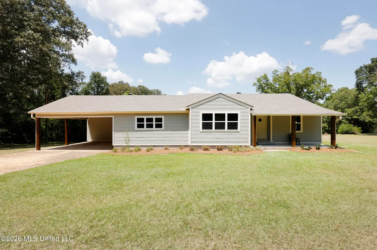 6121 Gibson Road, McComb, MS 39648 - #1